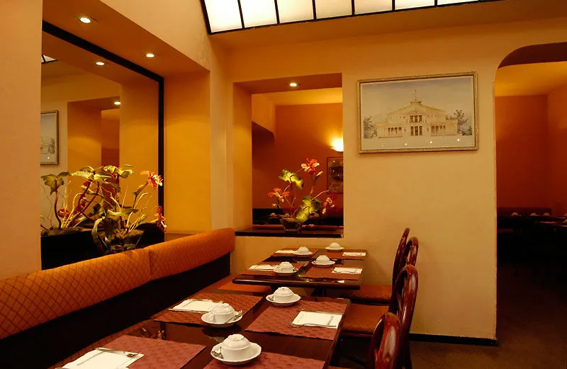 Hotel Accademia Rome 3*,