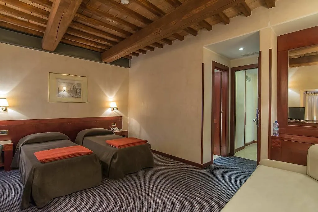 Hotel Accademia Rome 3*,